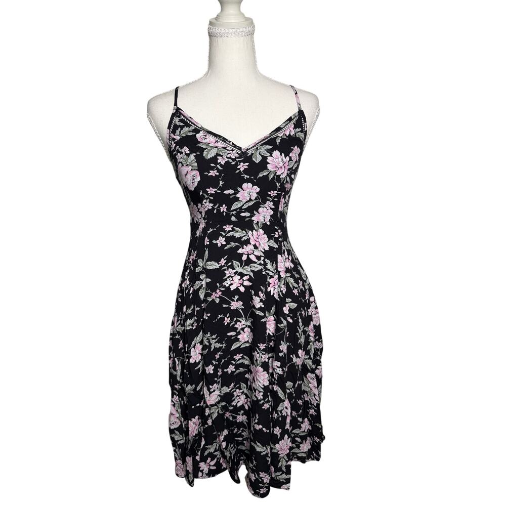 Lulus Black Pink Floral Midi Dress Spaghetti Strap V-Neck Fit & Flare